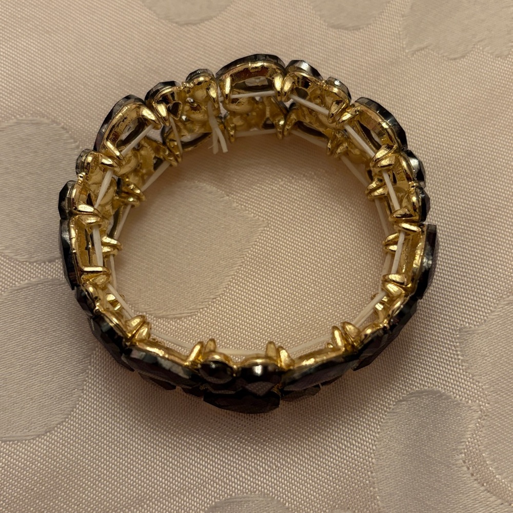 Macy's Ladies, Stretch, Gold and Purple Gemstone Bracelet. NEW - Picture 2 of 7